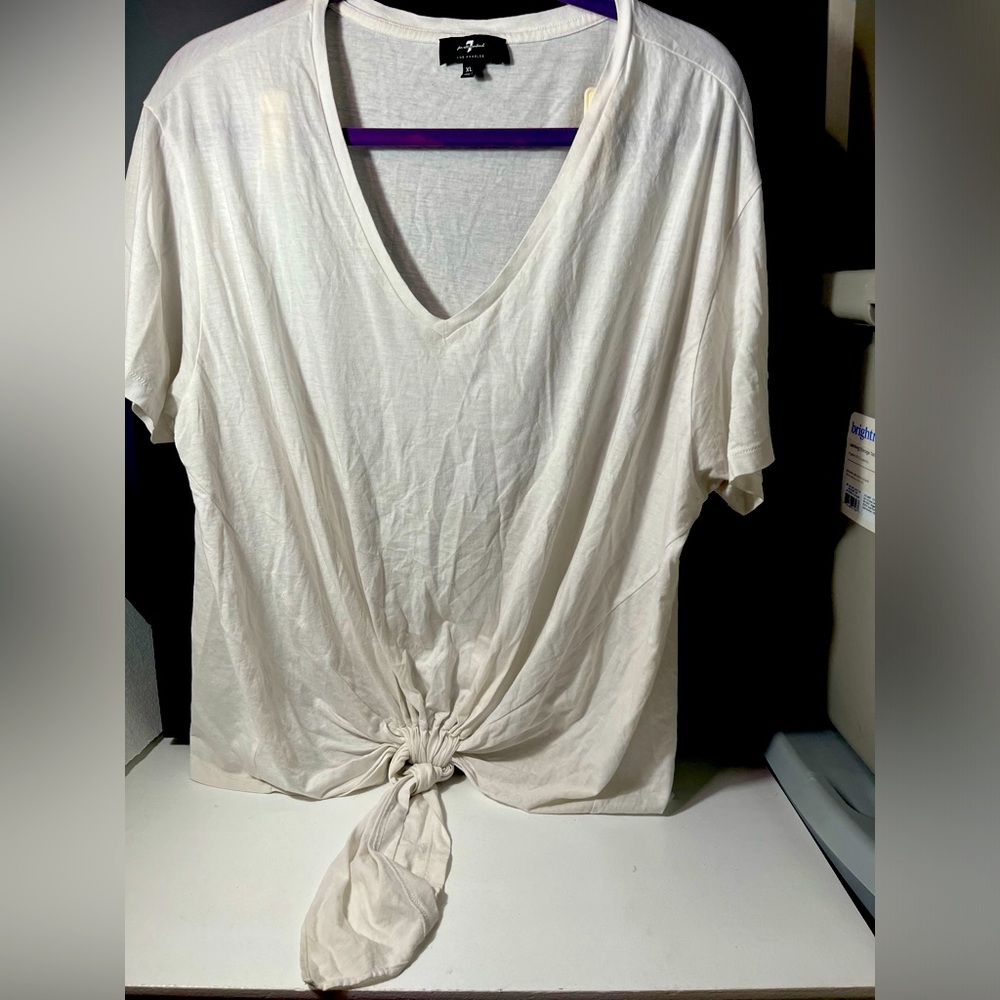 7 for All Mankind White V Neck XL Women’s t-shirt with pull tie bottom detail